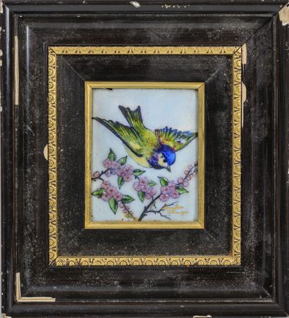 Marylou FAUVET (XX) & LIMOGES Petits oiseaux et fleurs bourgeonnantes. 

Trois plaques...