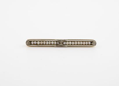 Yellow gold (750) barrette brooch set with...