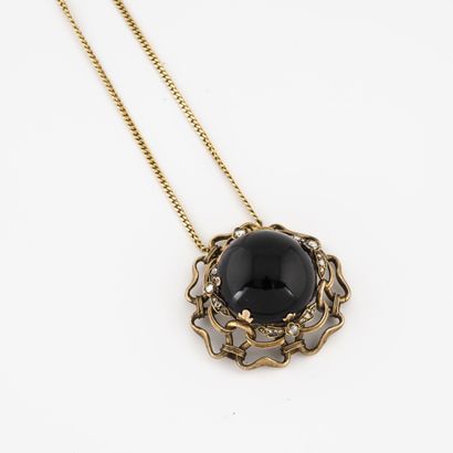 null Yellow gold (750) necklace with gourmette link, holding a large pendant with...