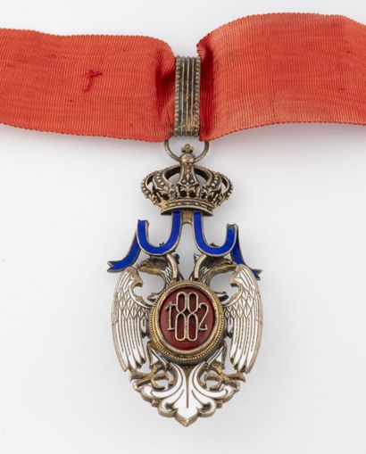 SERBIE 
Ordre de l'Aigle blanc (1882).




Bijou de Commandeur (3ème Classe) en argent...
