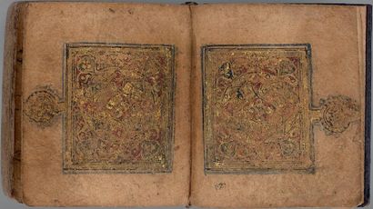 null Coran miniature, signé et daté. Manuscrit de cent quatre-vingt-treize folios...