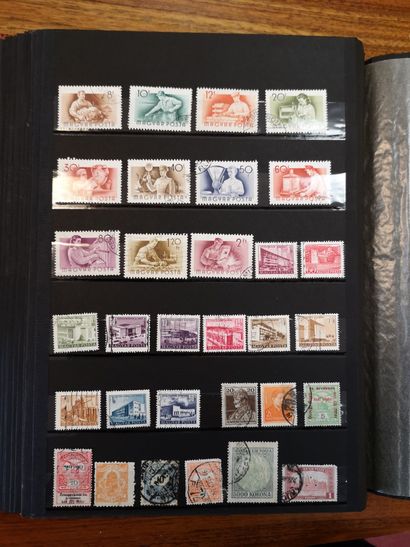 FRANCE,URSS, OUTREMER, dont CHINE 4 stamp albums.