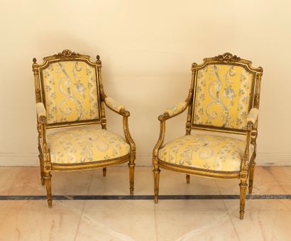 FRANCE, Style Louis XVI, vers 1880-1900 
Suite de quatre fauteuils à dossier plat...