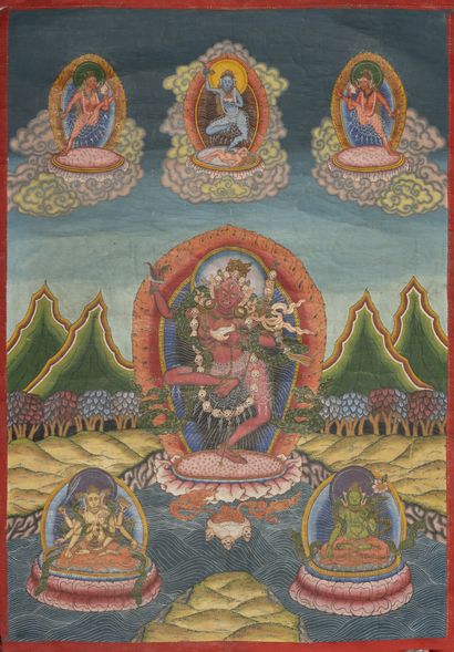 TIBET, XIXème-XXème siècles Deux Tanka :

- Mahakala dansant, entouré par cinq divinités.

Huile...