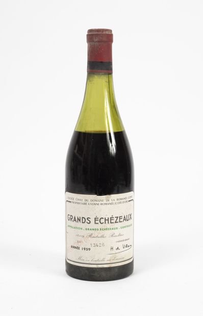 Grands Echezeaux 1 bouteille, 1959.

Domaine de la Romanée-Conti.

Numérotée 13426.

Niveau...