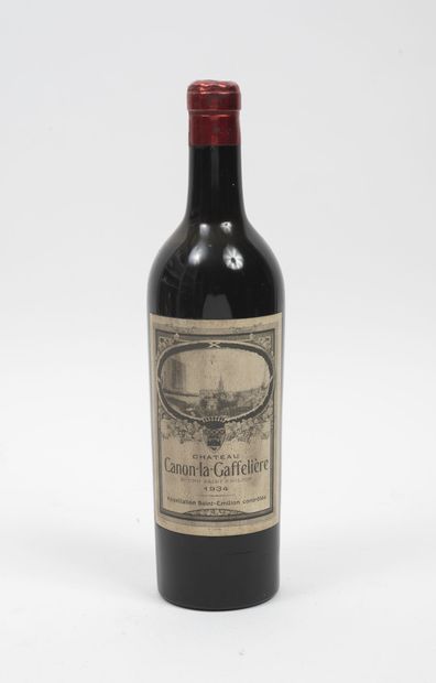 CHÂTEAU CANON-LA-GAFFELIERE 1 bouteille, 1934.

Niveau mi-épaule - basse épaule.

Enfoncements...