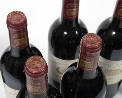 CHÂTEAU MARGAUX Lot of 9 bottles, 1995.

Good condition.

Small stains on some labels...