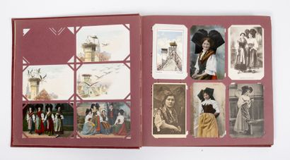 EUROPE, AFRIQUE DU NORD, DOM TOM, XXème siècle Album de cartes postales sur différents...