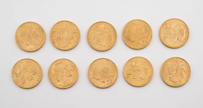 France Lot de 10 pièces de 20 francs or. 

IIIème République : 

- 1908 (x 7).

-...