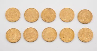 France Lot de 10 pièces de 20 francs or. 

IIIème République : 

- 1908 (x 3). 

-...