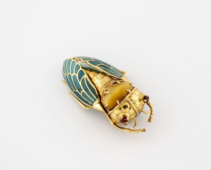 null Cicada brooch in yellow gold (750) and enamel with daylight, with a tiger's...