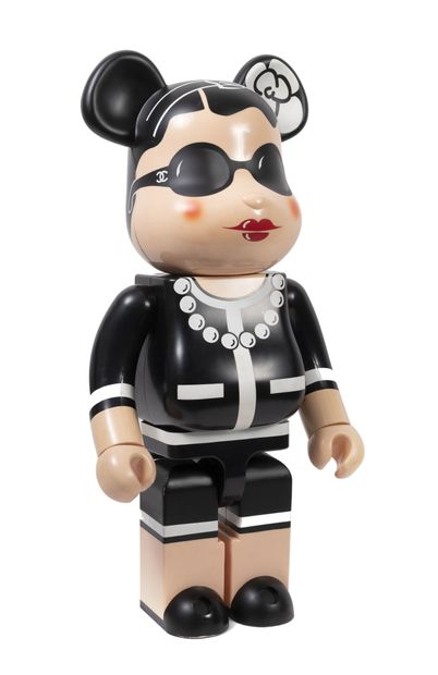 MEDICOM x CHANEL Love is big, Love is Be@rbrick 1000%, 2007.

Molded and painted...
