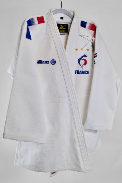 Clarisse Agbégnénou 
France Mizuno judo kimono worn and signed by Clarisse Agbégnénou,...