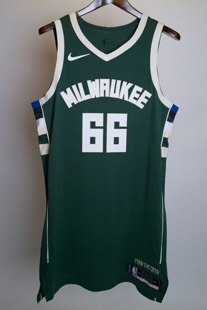 Axel Toupane Milwaukee Bucks Nike 2020-21 match jersey worn and signed by Axel Toupane,...