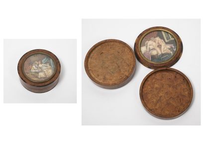 FRANCE, fin du XIXème siècle Boîte bonbonnière circulaire en bois ronceux et cerclages...
