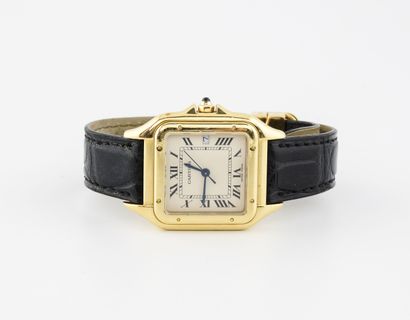 CARTIER "PANTHERE" Montre-bracelet de dame en or jaune (750).

Cadran champagne à...