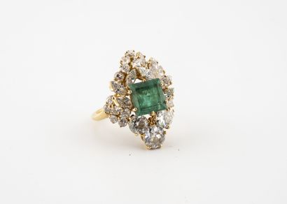 null Yellow gold (750) ring centered on a square emerald set with navette and old...