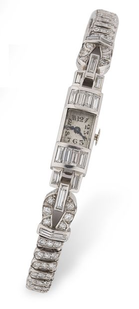 null Ladies' wristwatch in platinum (850).

Dial with cream background and Arabic...