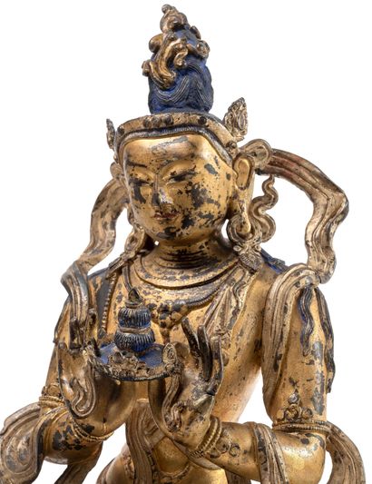 CHINE - époque Qianlong (1736-1795) Importante statue. En bronze laqué or de bodhisattva...