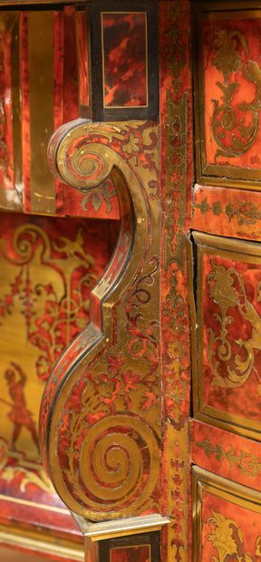 null - An eight-legged "Mazarin" desk with inlaid brass decoration on a background...