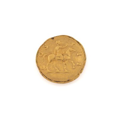 HADRIEN (117-138) 
Aureus. 7,13 g.

His laurelled bust to the right.

R/ Hadrian...