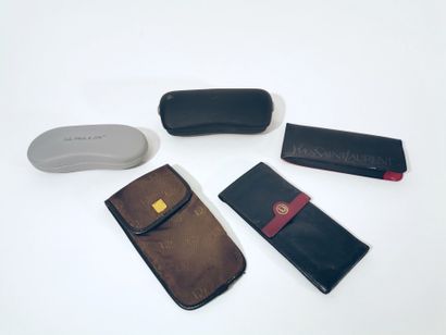 CHANEL, DIOR, YVES SAINT-LAURENT, PAUL&JOE Set of eyeglass cases.

Wear, shocks,...