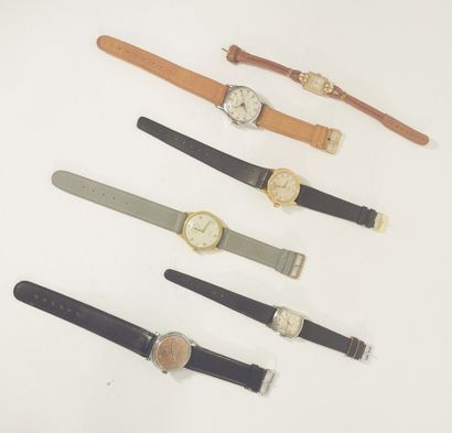LIBAN & Divers Lot of 6 steel and gilt metal wristwatches for men or women. 

Some...