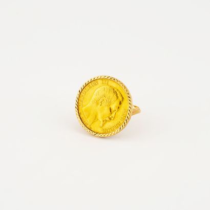null Chevalière en or jaune (750) retenant une pièce de 20 francs or, Napoléon III,...