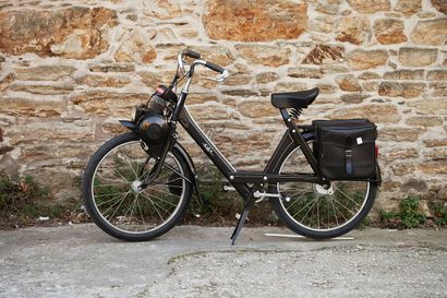 Un vélo à assistance électrique Solex Inspiré de l’iconique Solex de 1946 et de son...
