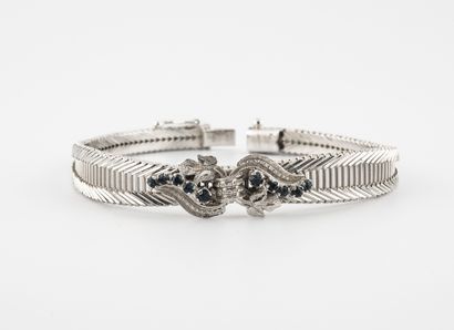 Bracelet en argent (min. 800) orné de pierres...