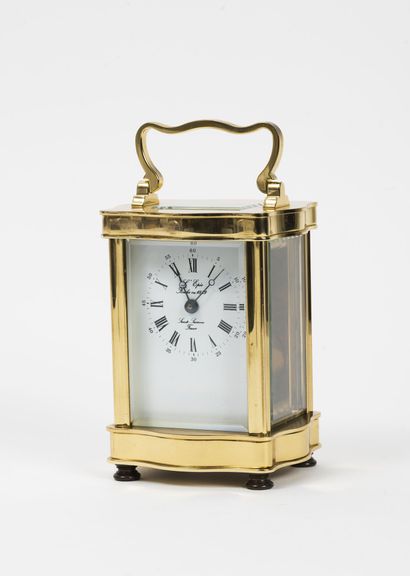 L'ÉPÉE, Sainte Suzanne, La Doucine Officer's clock in glass and gilded brass of terminal...