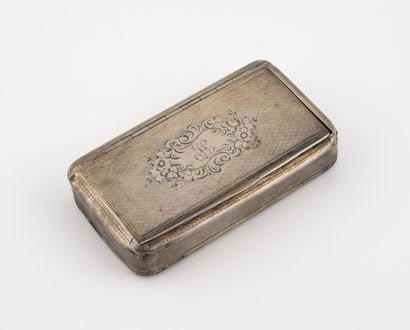 
Pill box in silver (950), figured in a cartouche...