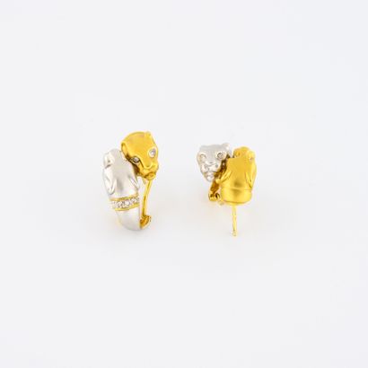 
Pair of earrings in yellow gold (750) partially...