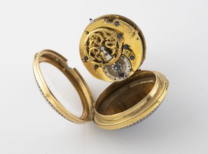 FRANCE ou SUISSE, vers 1800-1820 
Montre de col à coq en or jaune (750).

Couvercle...