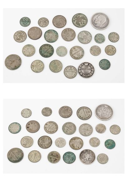 RUSSIE IMPERIALE, XIXème-XXème siècles 26 pièces divisionnaires en argent ou métal.

Usures,...