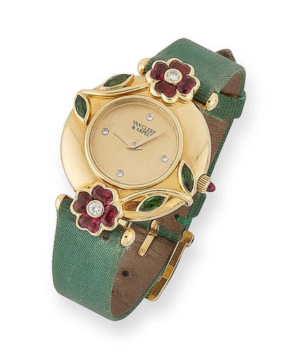 VAN CLEEF & ARPELS Charmante montre bracelet de dame.
Boîtier en or jaune (750) de...