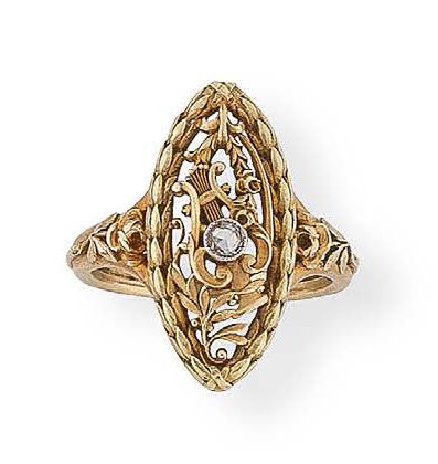 Marquise ring in pink and yellow gold (750),...