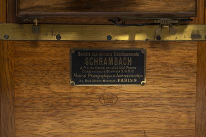 Société des Anciens Établissements Louis SCHRAMBACH, Paris Camera in walnut and brass.

Format...