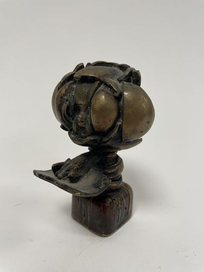 Camilo OTERO (1932-2005) Untitled.

Proof in patinated bronze.

Signed on the back.

H....
