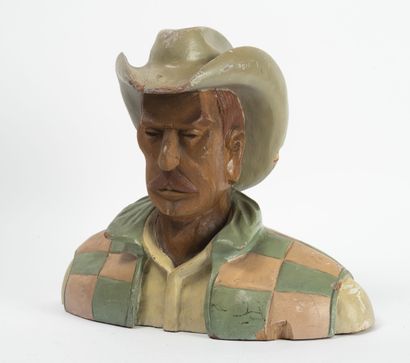 null Bust of gaucho.

In carved and painted wood polychrome. 

33 x 40 cm.

Many...
