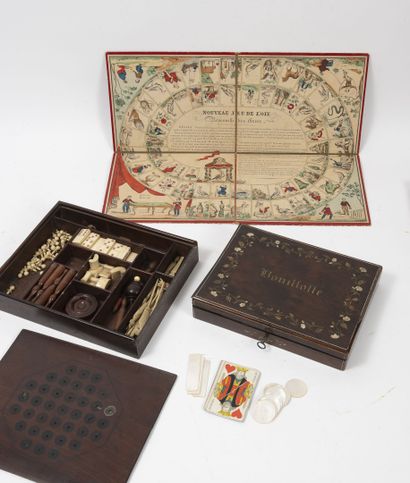 null Rectangular box of chips for the game of Bouillotte in rosewood veneer, with...
