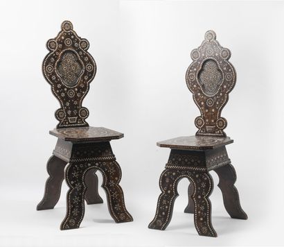 SYRIE, fin du XIXème ou début du XXème siècle Pair of chairs in black tinted walnut...