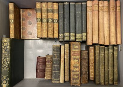 null Manette de divers volumes, dont :

- Oeuvres complètes de Walter Scott.

Paris...