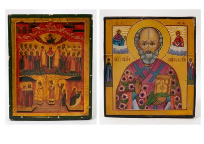 RUSSIE Two icons : 

- Saint Nicolas holding the book of the scriptures.

Surrounded...