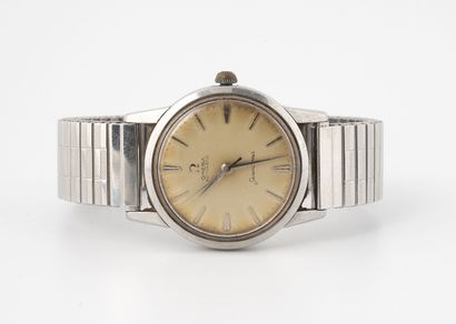 OMEGA SEAMASTER Men's wrist watch in steel.

Round case. 

Signed ivory dial with...