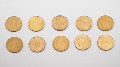 France Lot de dix pièces de 20 francs or, 1908 (x2), 1909 (x2), 1911, 1913 (x2),...