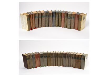 La Pléiade, 38 volumes, dont : 
- Honoré...