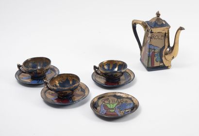 BAYEUX BRAY Service à thé en céramique s'inspirant de la Tapisserie de Bayeux, comprenant...
