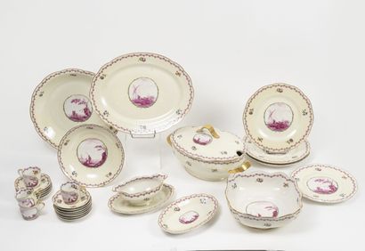 Théodore Haviland, Limoges Part of table service in porcelain model Malmaison.

Including:

-24...