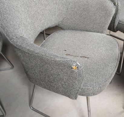 Eero Saarinen (1910-1961) Lot of 10 Conference chairs. 
Model designed in 1957. 
Metal...